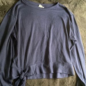 Large blue side tie top